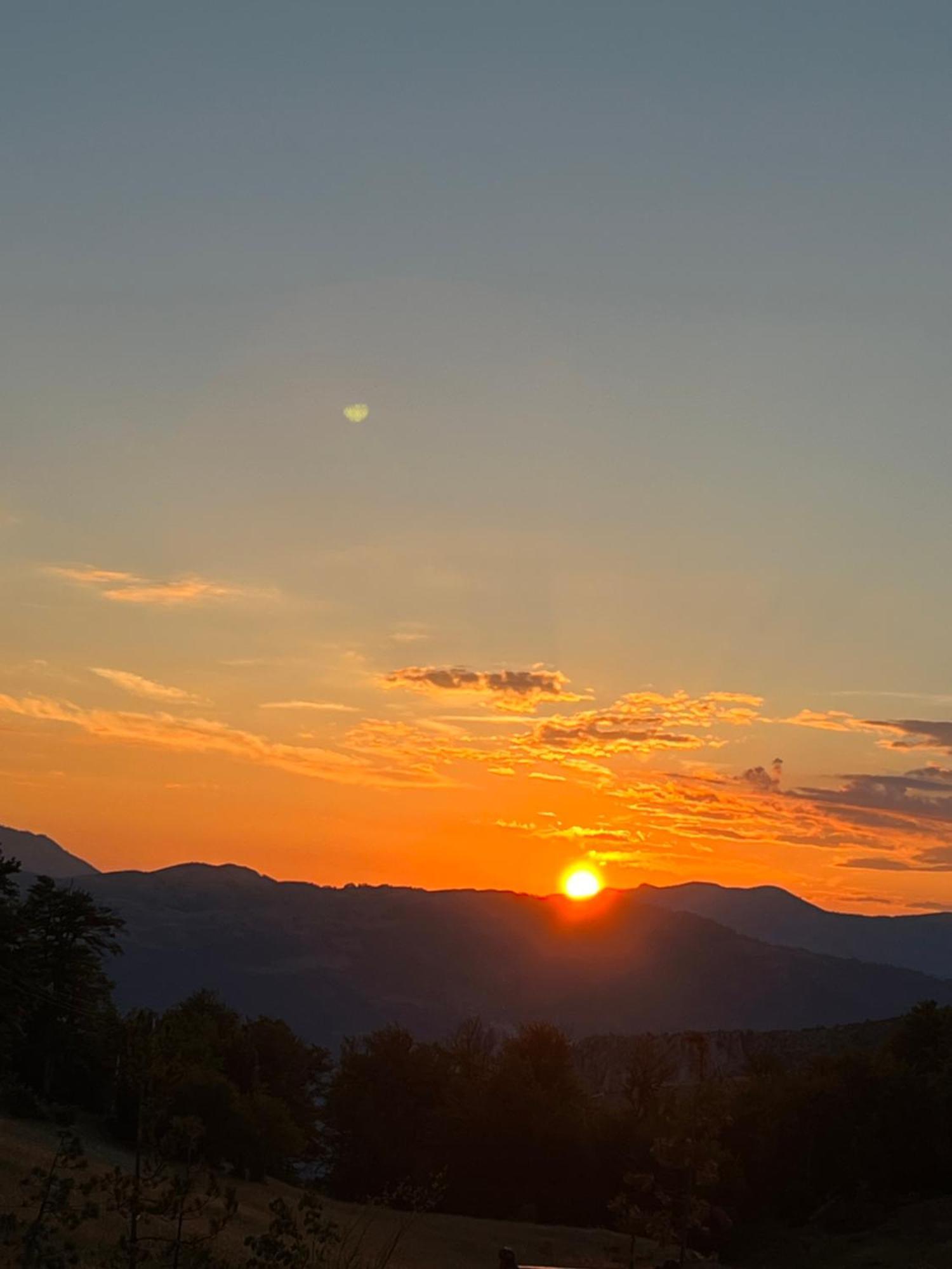 Bujtina Shehu Otel Kukes Dış mekan fotoğraf