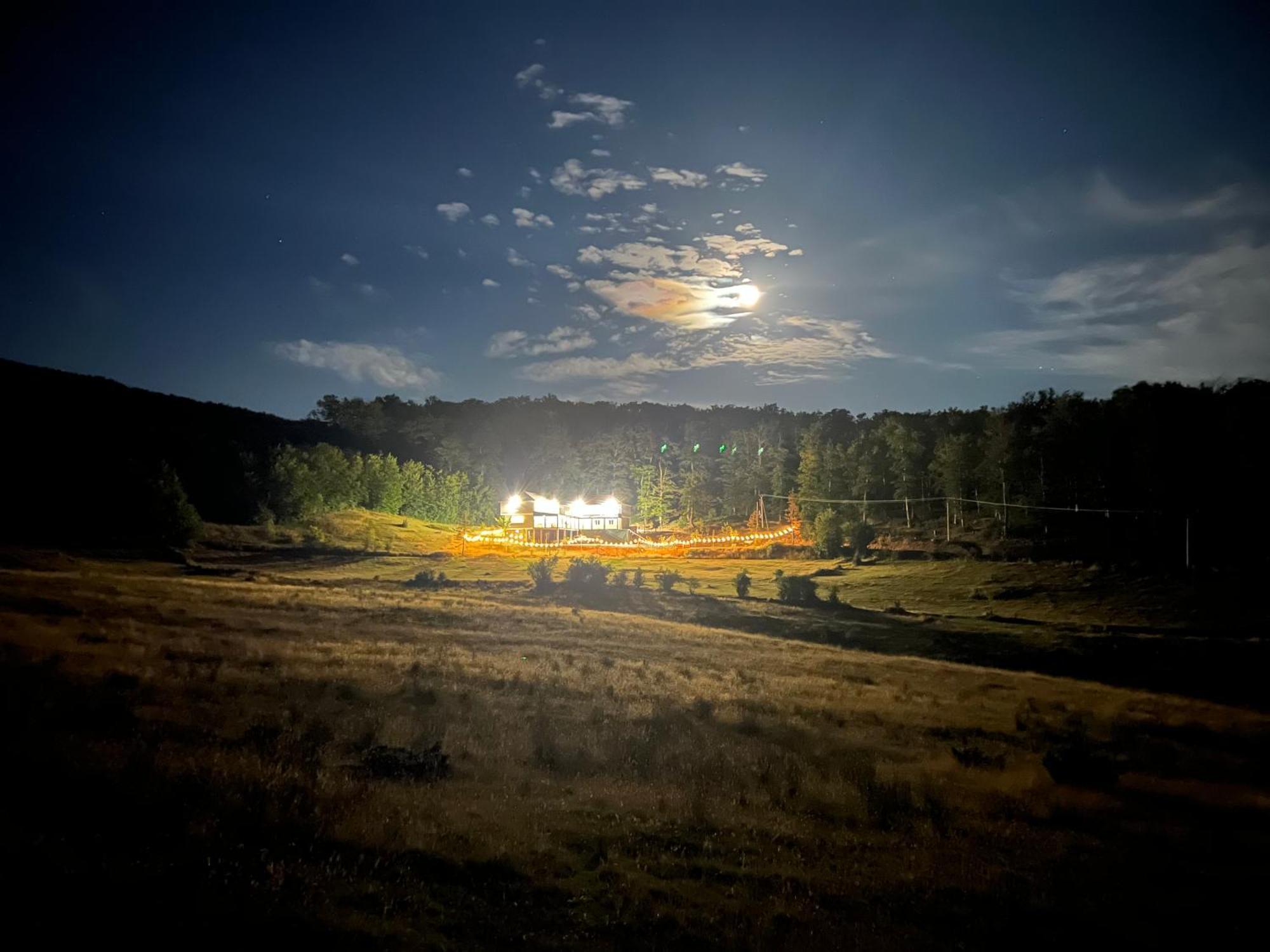 Bujtina Shehu Otel Kukes Dış mekan fotoğraf