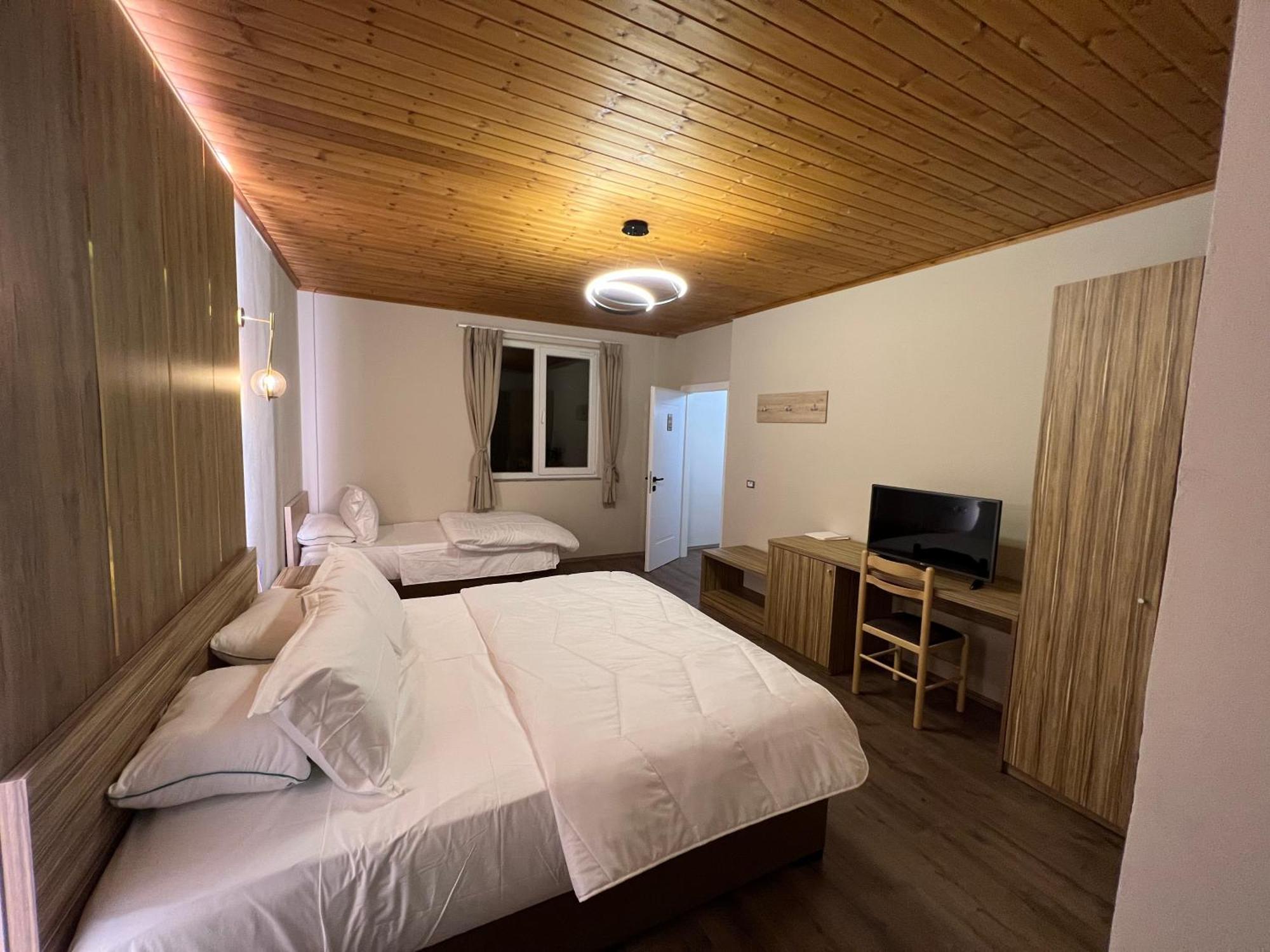 Bujtina Shehu Otel Kukes Dış mekan fotoğraf
